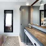 Port Ladera - Adult Only Hotel
