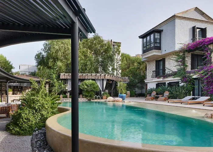 Port Ladera - Adult Only Hotel