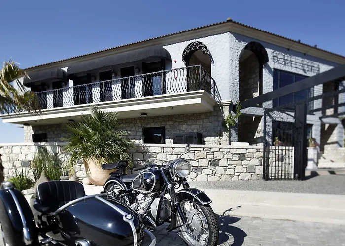 Port Ladera - Adult Only