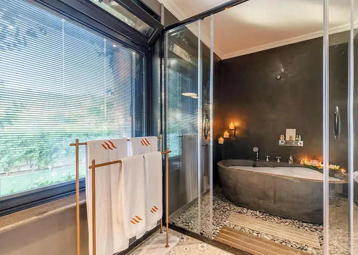 Port Ladera - Adult Only