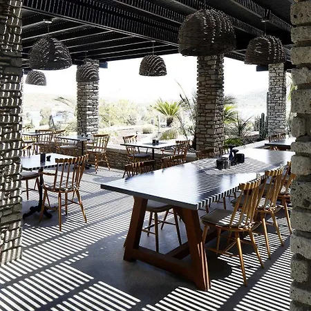 Port Ladera - Adult Only מלון