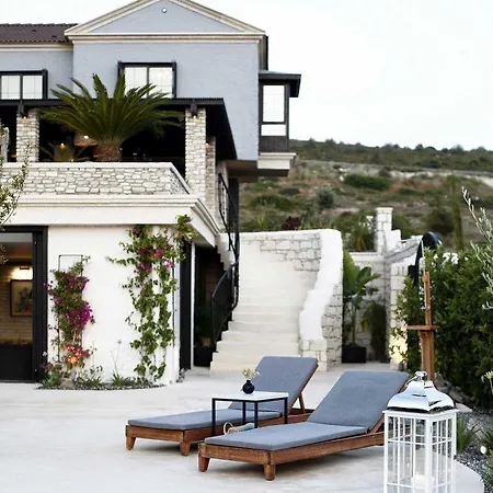 Port Ladera - Adult Only Hotel